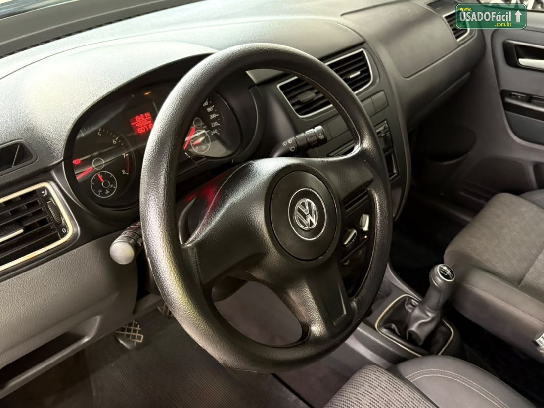 Volkswagen Fox 1.6 Mi 4P Total Flex 2012/2013 — foto 8 de 14