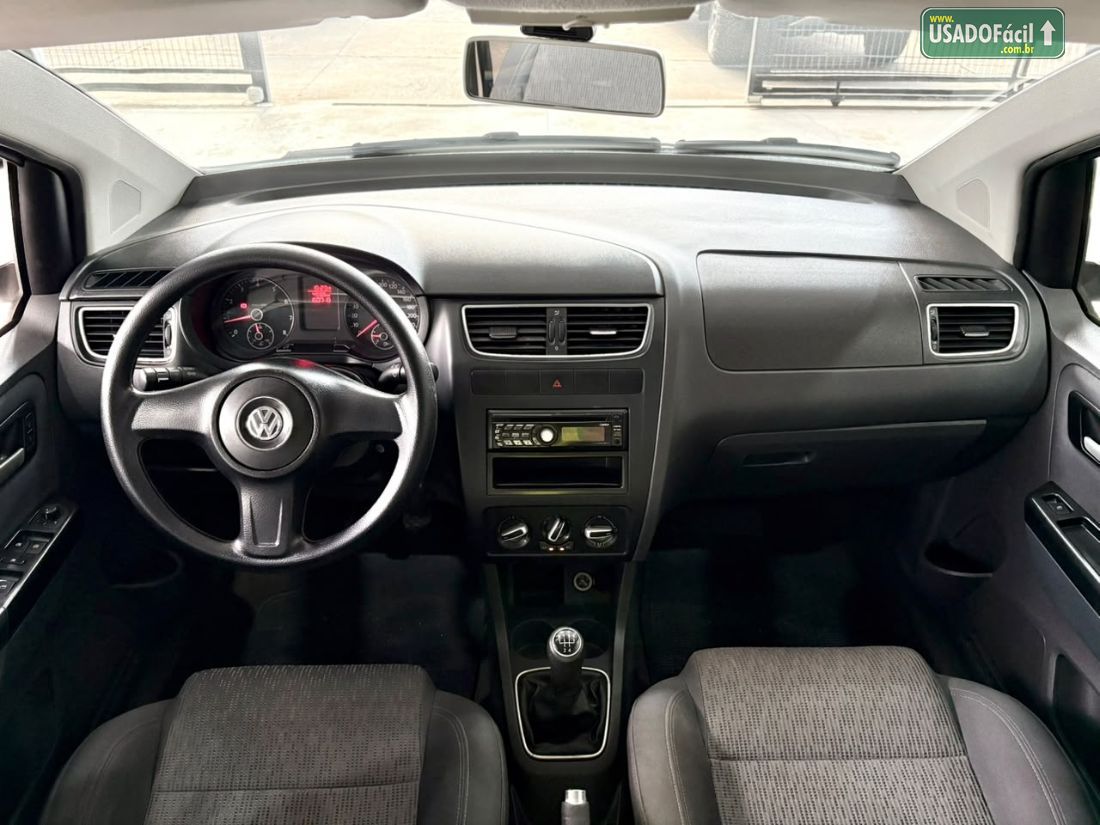 Volkswagen Fox 1.6 Mi 4P Total Flex 2012/2013 — foto 9 de 14