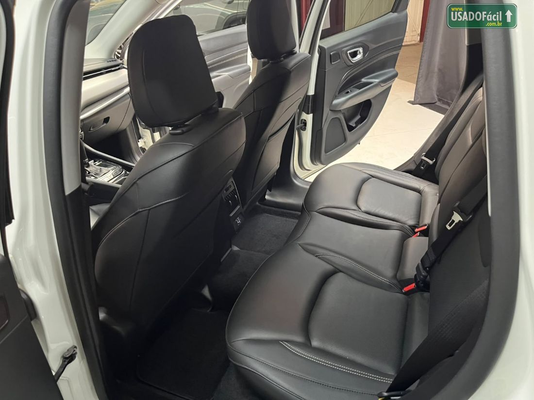 Jeep Compass Longitude Night Eagle 1.3 4x2 Automático Flex 2025/2025 — foto 17 de 18