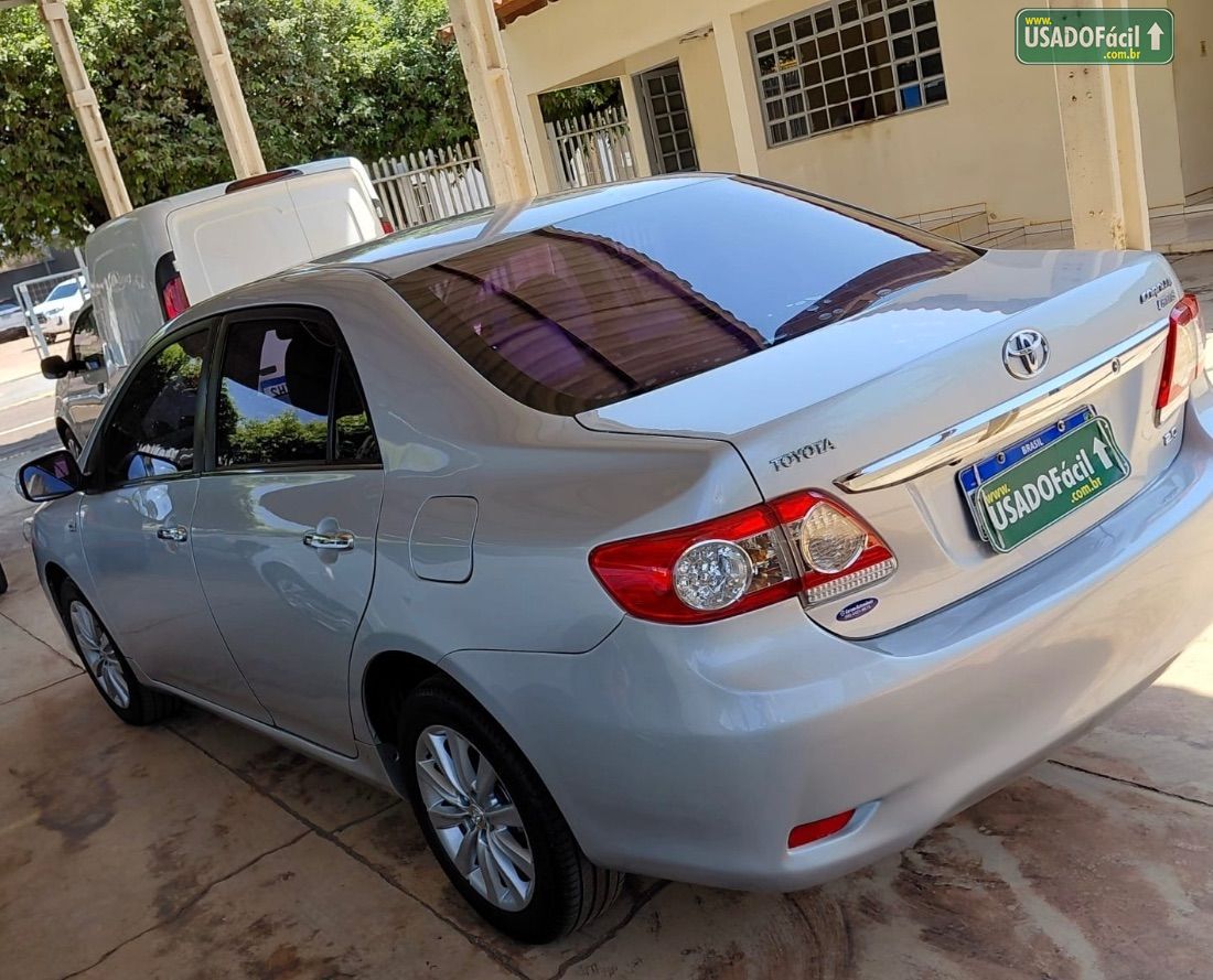 Toyota Corolla Altis 2.0 Automático Flex 2013/2013 — foto 10 de 10