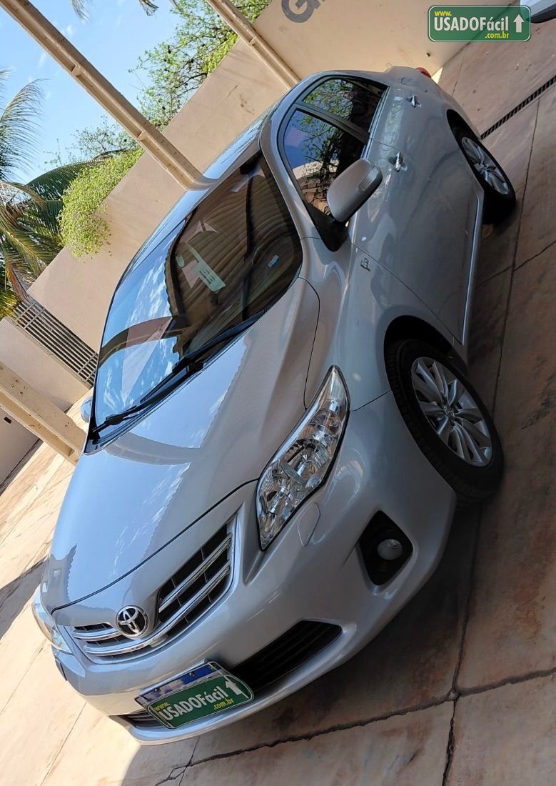 Toyota Corolla Altis 2.0 Automático Flex 2013/2013 — foto 2 de 10