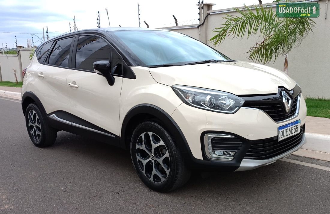 Renault Captur Intense Bose 1.6 Automático Flex 2019/2020 — foto 2 de 9