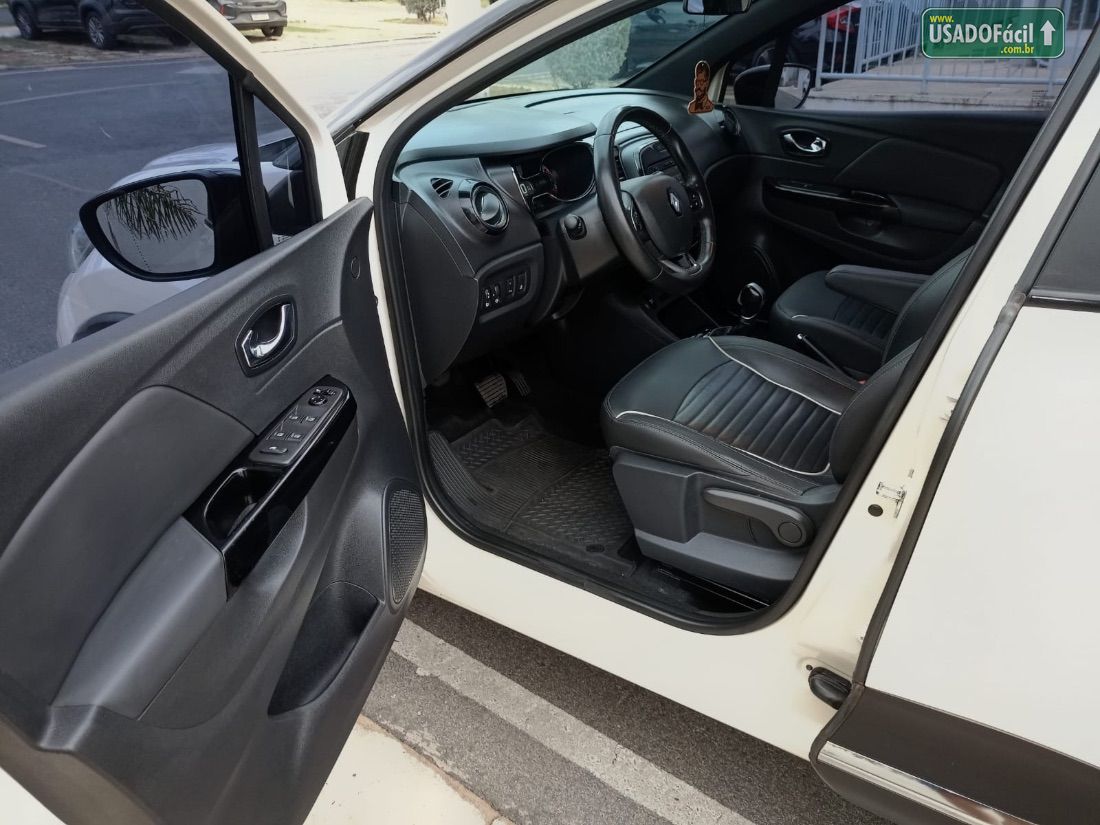 Renault Captur Intense Bose 1.6 Automático Flex 2019/2020 — foto 8 de 9
