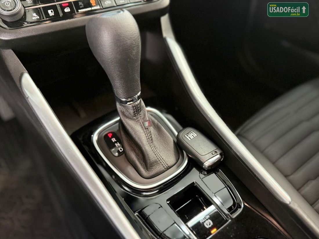 Fiat Fastback Audace 200 Turbo Automático Híbri­do 2024/2025 — foto 11 de 18