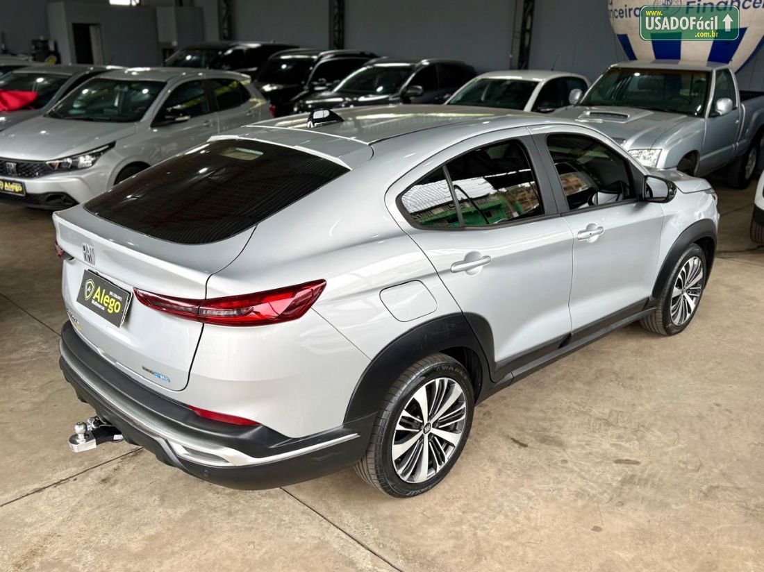 Fiat Fastback Audace 200 Turbo Automático Híbri­do 2024/2025 — foto 6 de 18