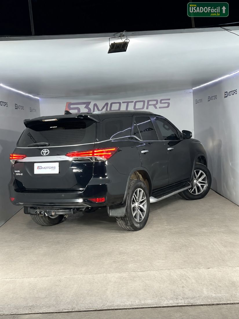 Toyota Hilux SW4 SRX 2.8 4x4 TDI Automático Diesel 2018/2018 — foto 6 de 10