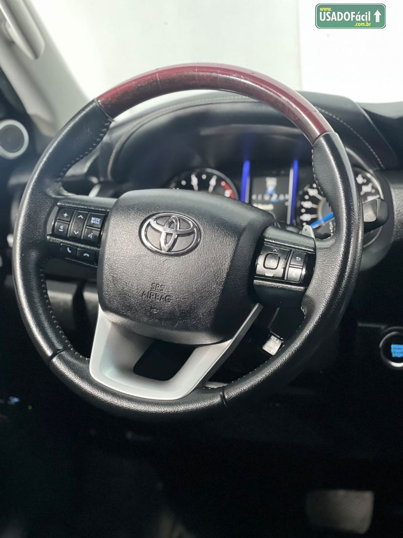 Toyota Hilux SW4 SRX 2.8 4x4 TDI Automático Diesel 2018/2018 — foto 7 de 10