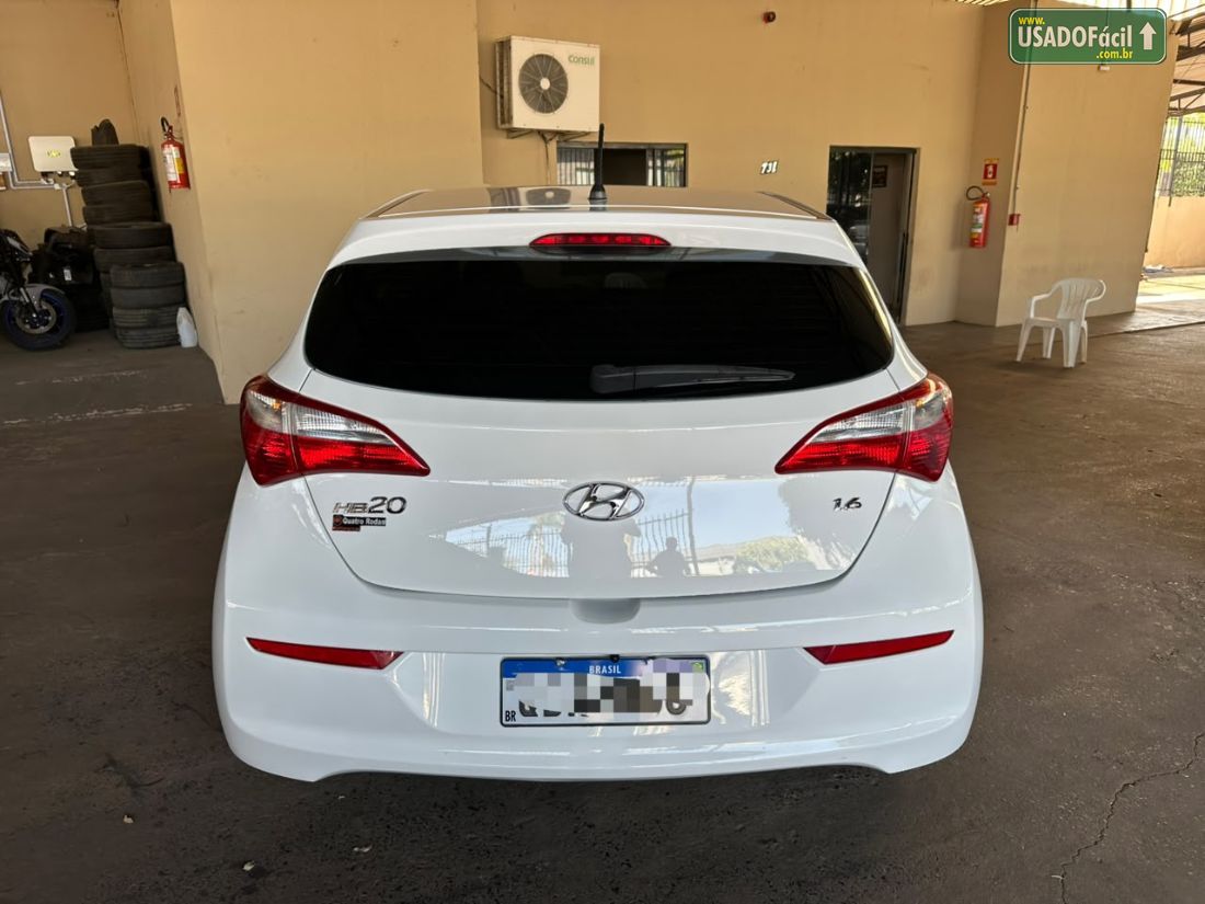 Hyundai HB20 Hatch Comfort Plus 1.6 Mecânico Flex 2016/2016 — foto 2 de 12