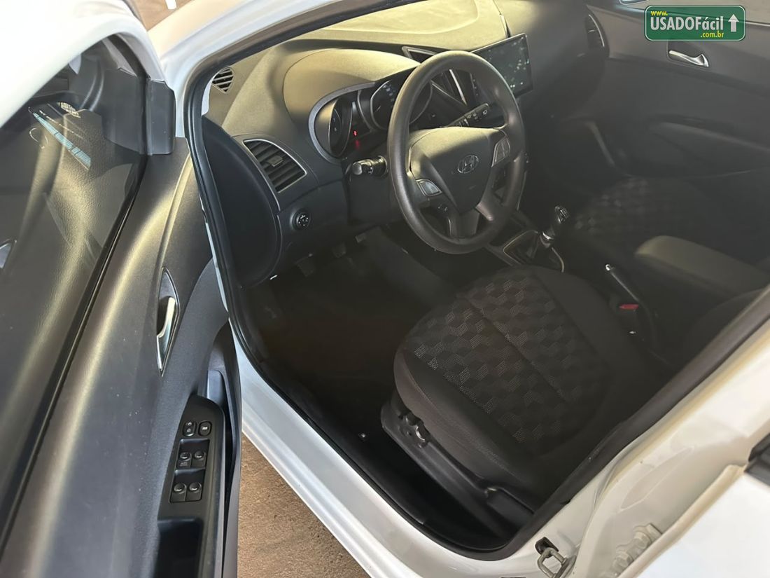 Hyundai HB20 Hatch Comfort Plus 1.6 Mecânico Flex 2016/2016 — foto 8 de 12