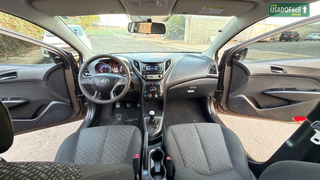 Hyundai HB20 Hatch Comfort 1.0 Flex 2017/2017 — foto 13 de 16