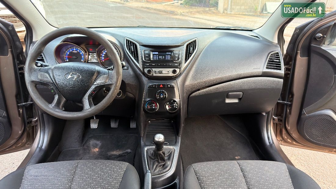 Hyundai HB20 Hatch Comfort 1.0 Flex 2017/2017 — foto 16 de 16