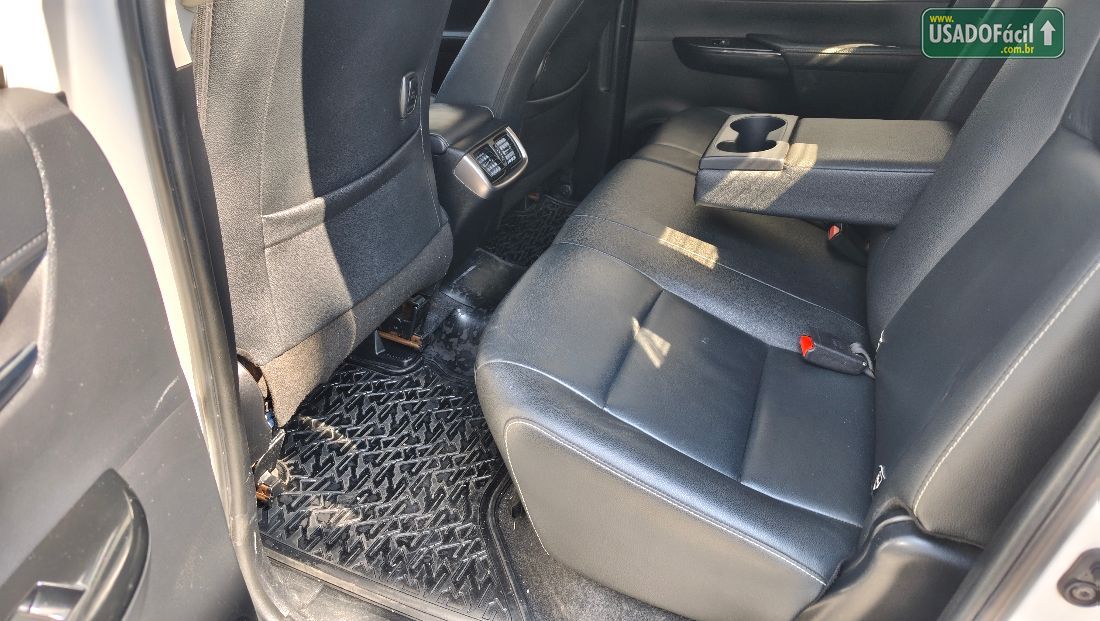 Toyota Hilux SRV CD 2.8 4x4 TDI Automático Diesel 2019/2019 — foto 11 de 13