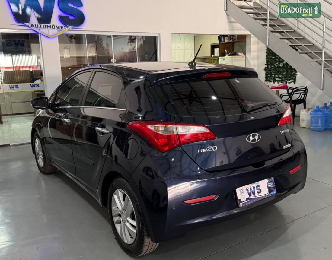 Hyundai HB20 Hatch Premium 1.6 Automático Flex 2015/2015 — foto 10 de 15