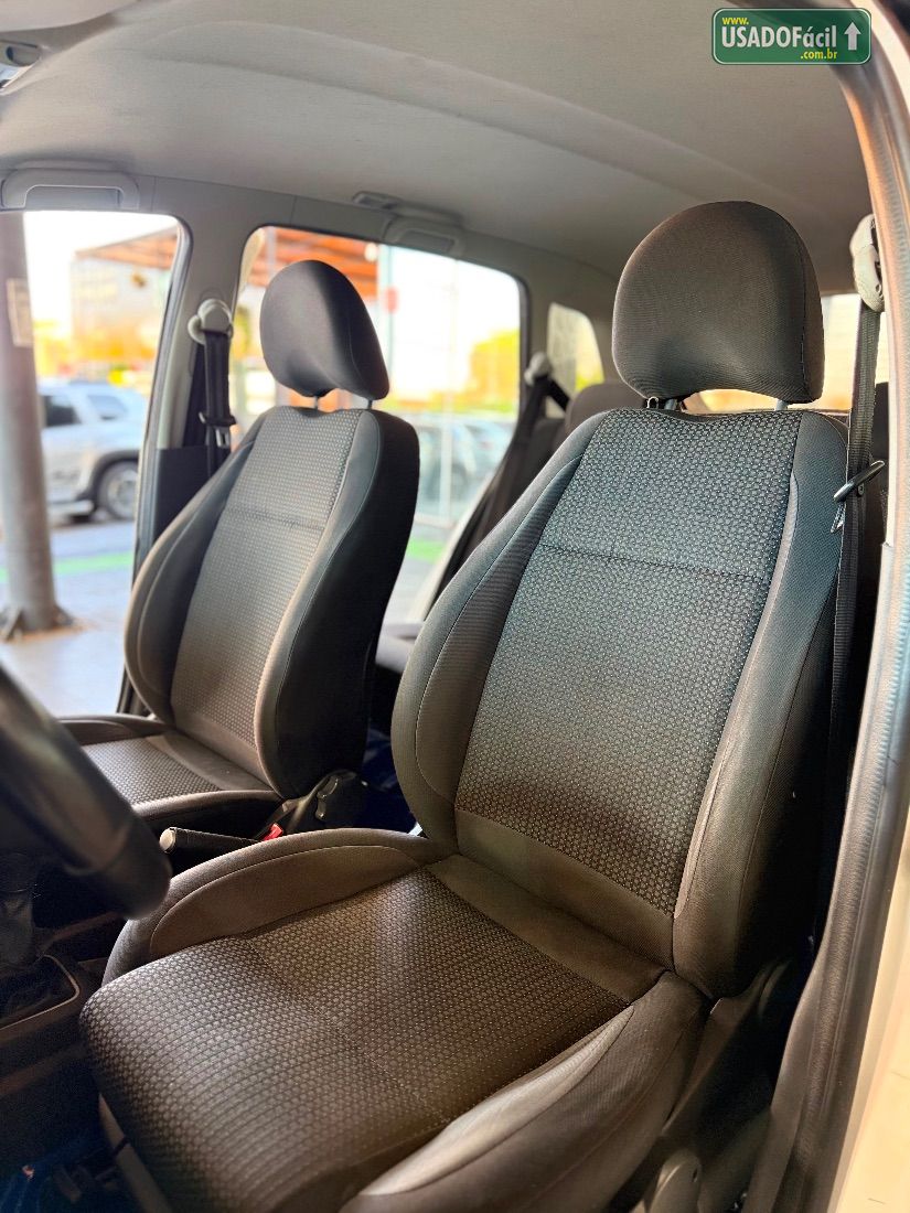Volkswagen SpaceFox Comfortline 1.6 Mi Total Flex 2017/2018 — foto 11 de 12