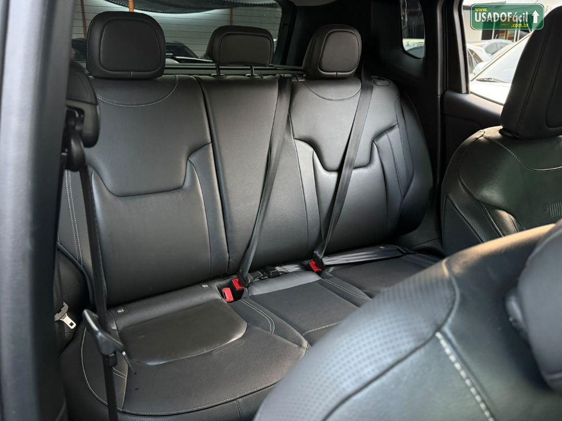 Jeep Renegade Longitude T270 1.3 Turbo 4x2 Automático Flex 2023/2024 — foto 7 de 18