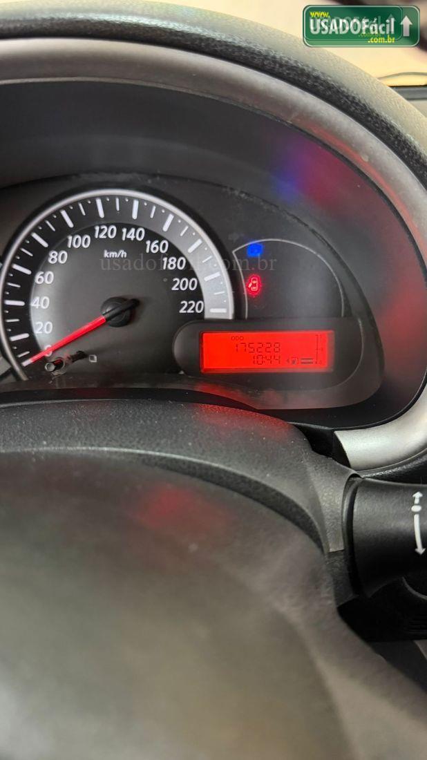 NISSAN March 1.0 5P Flex Fuel 2013/2014 — foto 7 de 12