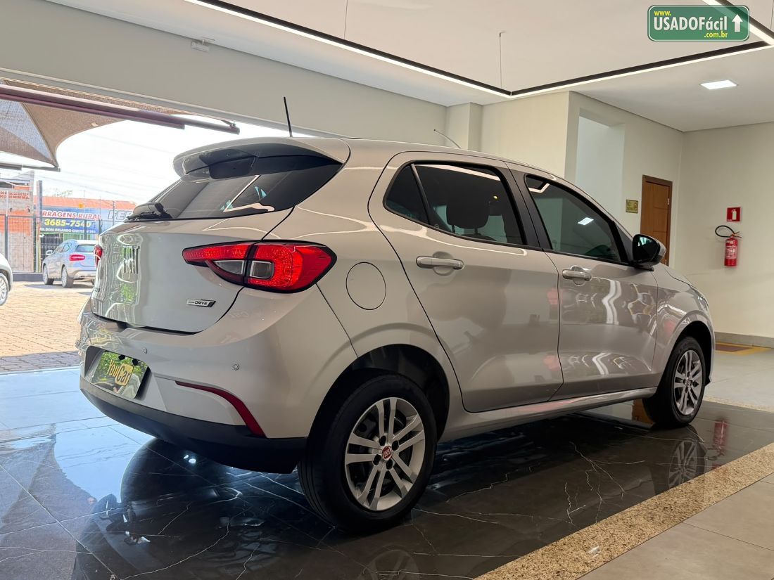 Fiat Argo Drive 1.0 Flex 2020/2021 — foto 4 de 13