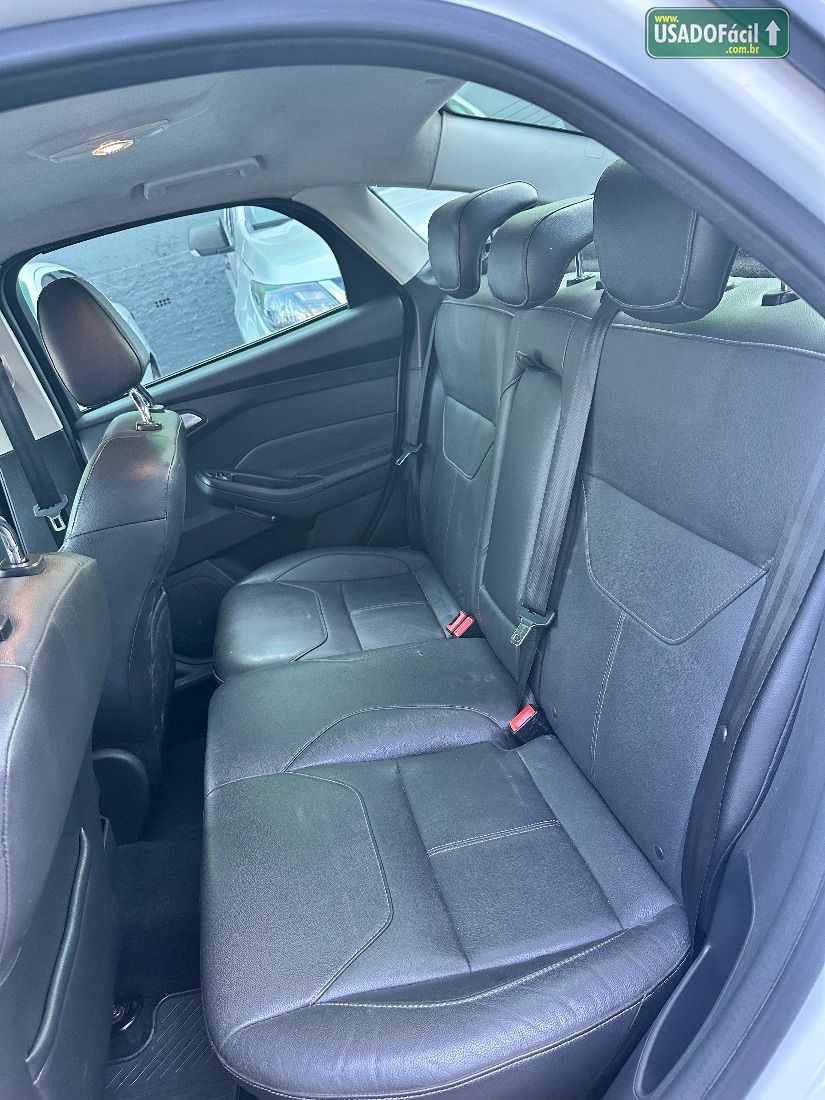 Ford Focus Titanium 2.0 Automático Flex 2016/2017 — foto 8 de 11