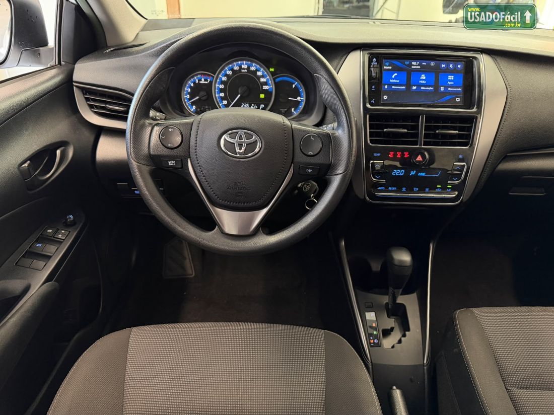 Toyota Yaris Sedan XLS 1.5 Automático Flex 2023/2024 — foto 7 de 11