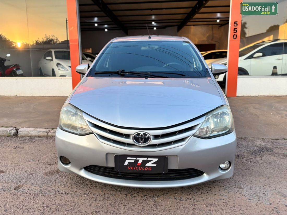 Toyota Etios Sedan XS 1.5 Mecânico Flex 2014/2014 — foto 2 de 11