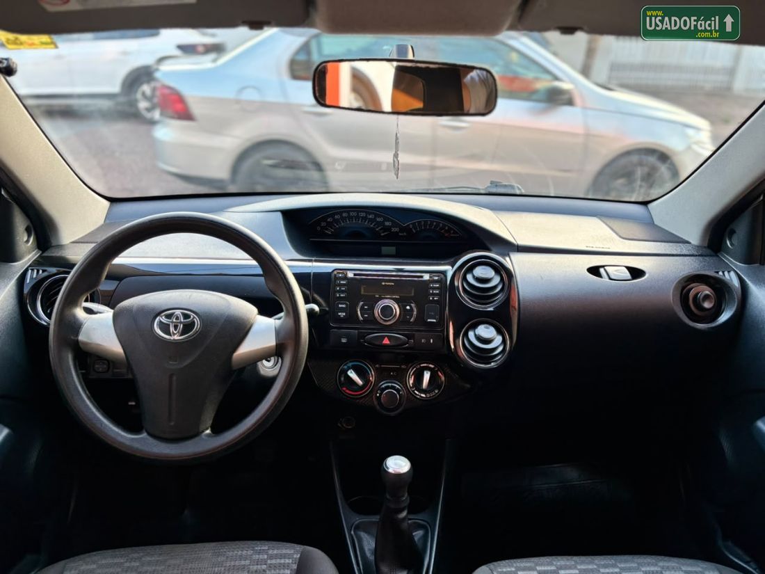 Toyota Etios Sedan XS 1.5 Mecânico Flex 2014/2014 — foto 8 de 11