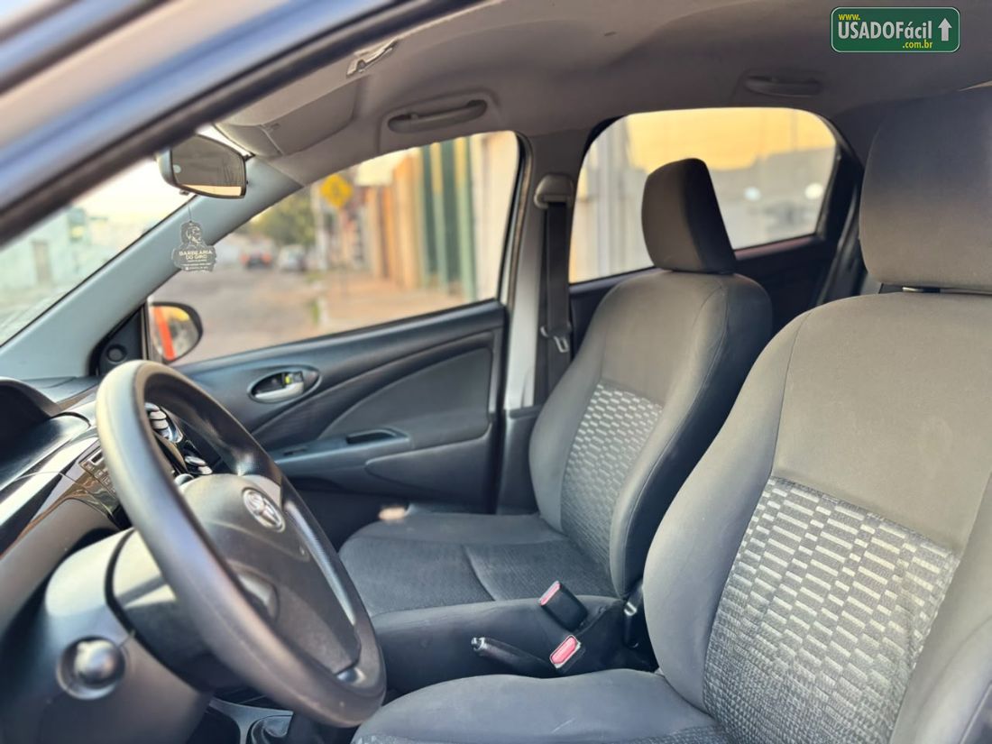 Toyota Etios Sedan XS 1.5 Mecânico Flex 2014/2014 — foto 9 de 11