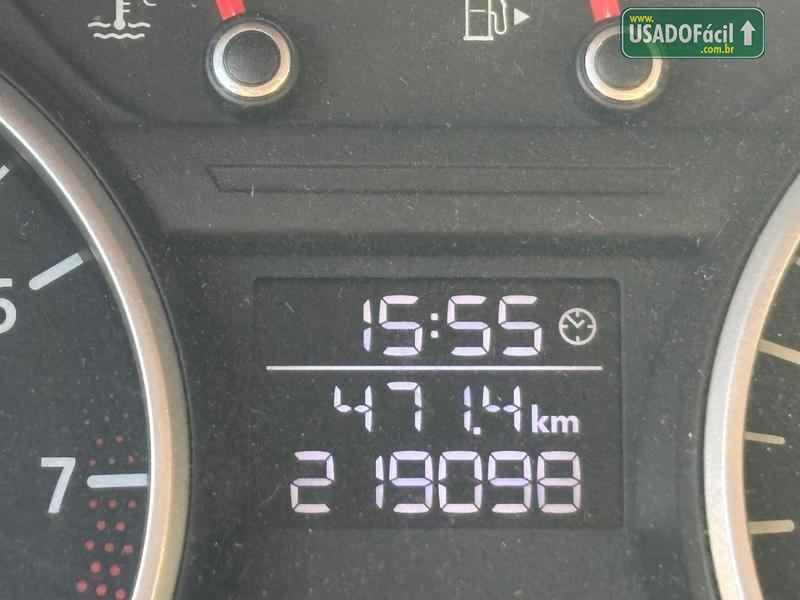 Volkswagen Voyage 1.0 Total Flex 2011/2011 — foto 16 de 17