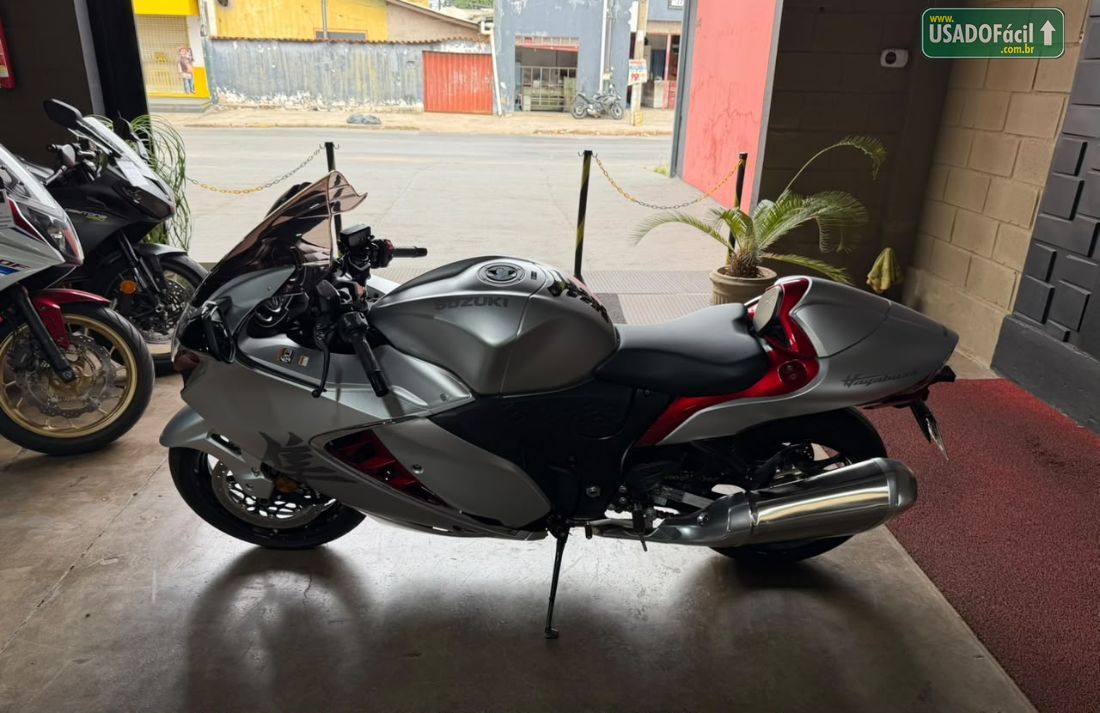 Suzuki GSX 1300-R Hayabusa 2022/2023 — foto 3 de 13