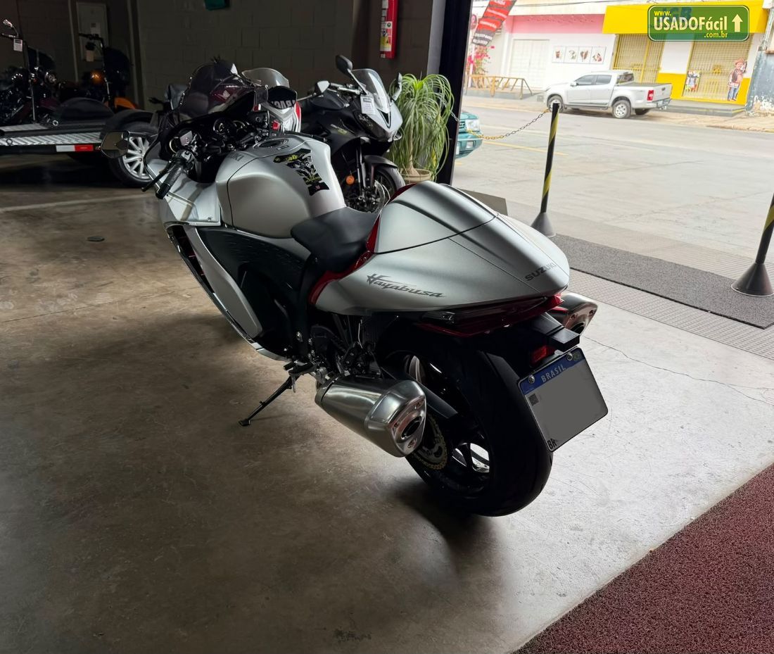 Suzuki GSX 1300-R Hayabusa 2022/2023 — foto 9 de 13