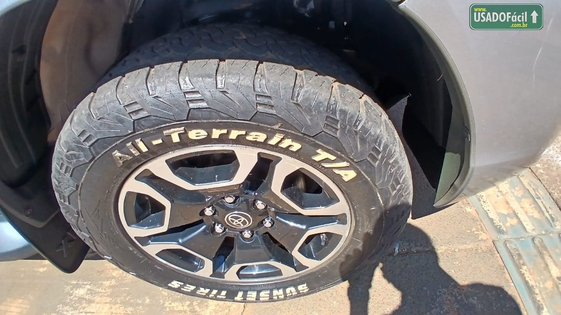 Toyota Hilux SRV CD 2.8 4x4 TDI Automático Diesel 2023/2023 — foto 16 de 21