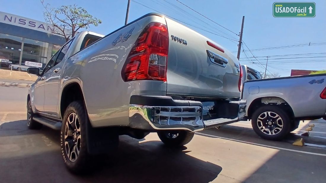 Toyota Hilux SRV CD 2.8 4x4 TDI Automático Diesel 2023/2023 — foto 8 de 21