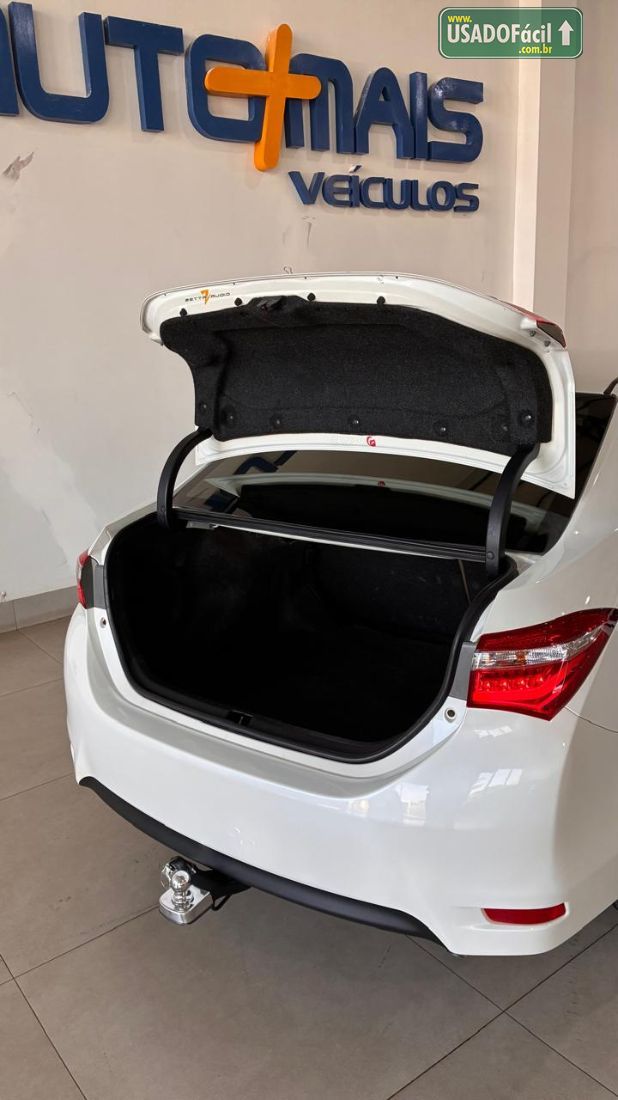 Toyota Corolla Altis 2.0 Automático Flex 2014/2015 — foto 10 de 15