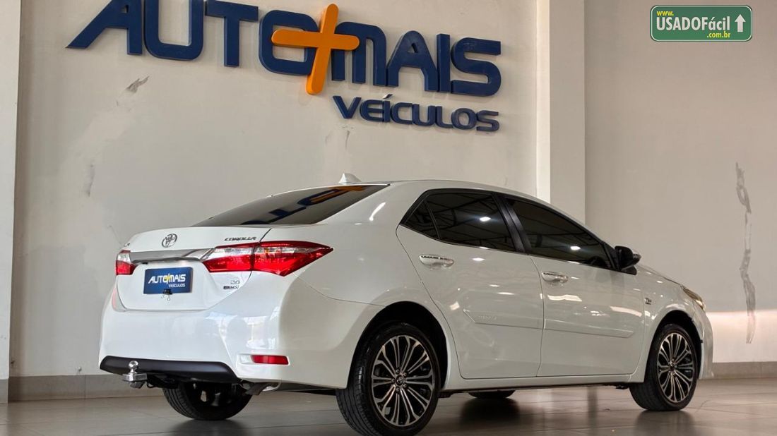 Toyota Corolla Altis 2.0 Automático Flex 2014/2015 — foto 13 de 15