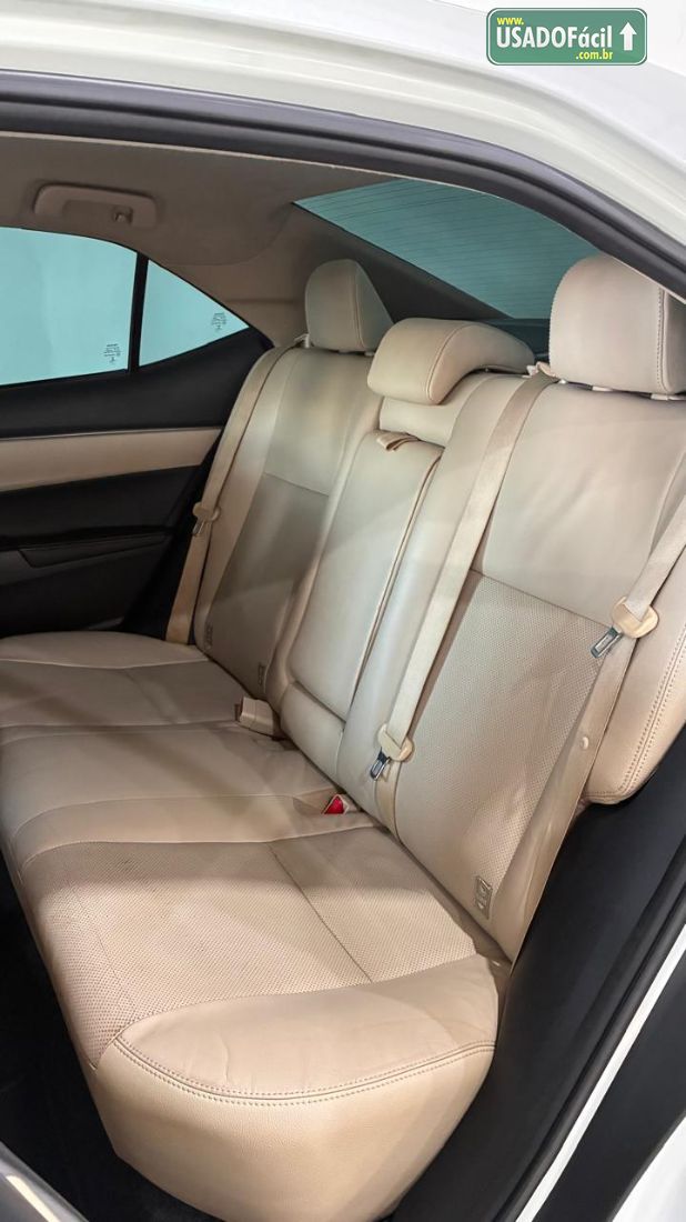 Toyota Corolla Altis 2.0 Automático Flex 2014/2015 — foto 9 de 15