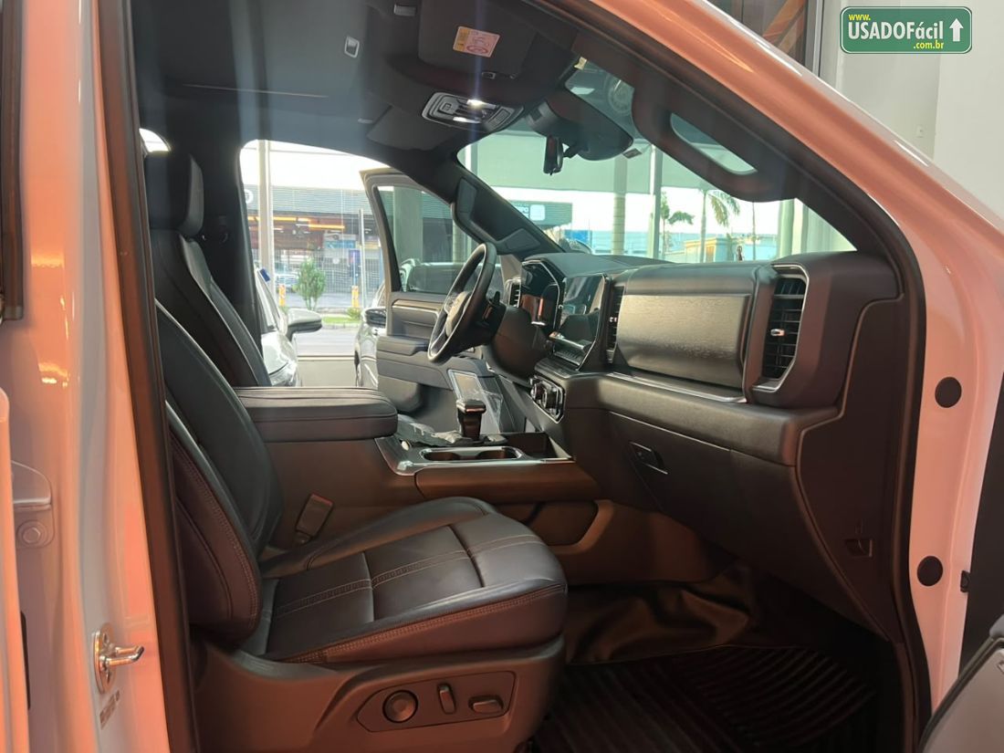 CHEVROLET/GM Silverado High Country 5.3 V8 AWD Automático 2025/2026 — foto 7 de 12