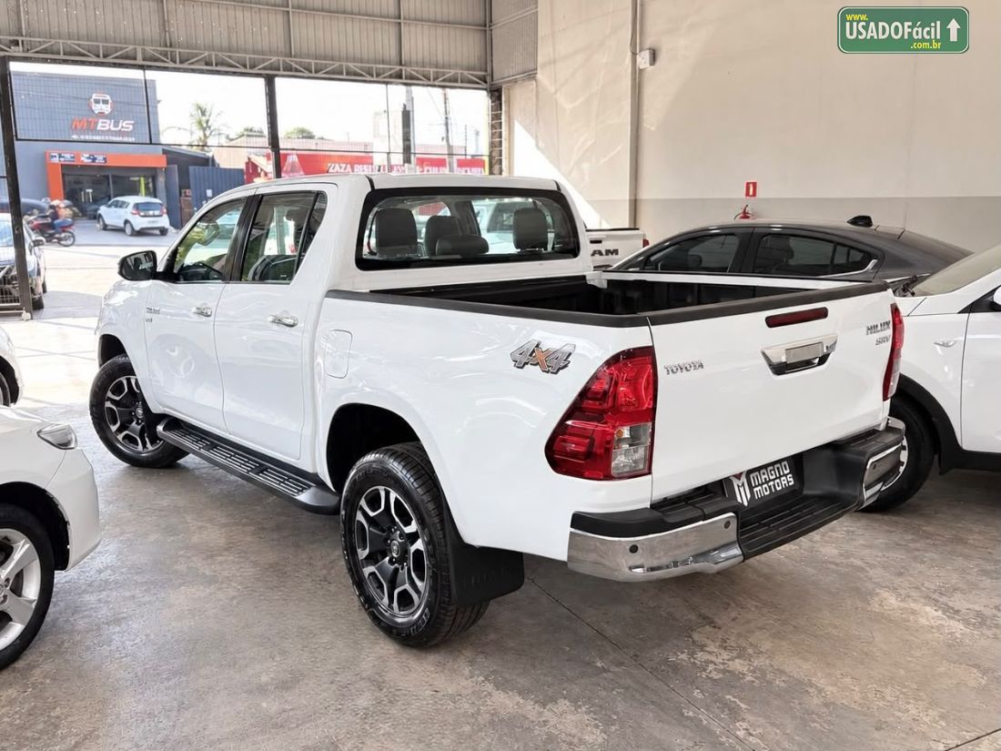 Toyota Hilux SRV CD 2.7 4x4 Automático Flex 2021/2021 — foto 6 de 14