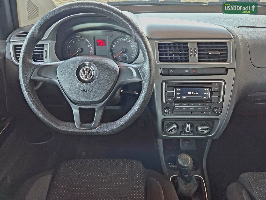 VOLKSWAGEN SpaceFox Trendline 1.6 Total Flex 2017/2018 — foto 12 de 13