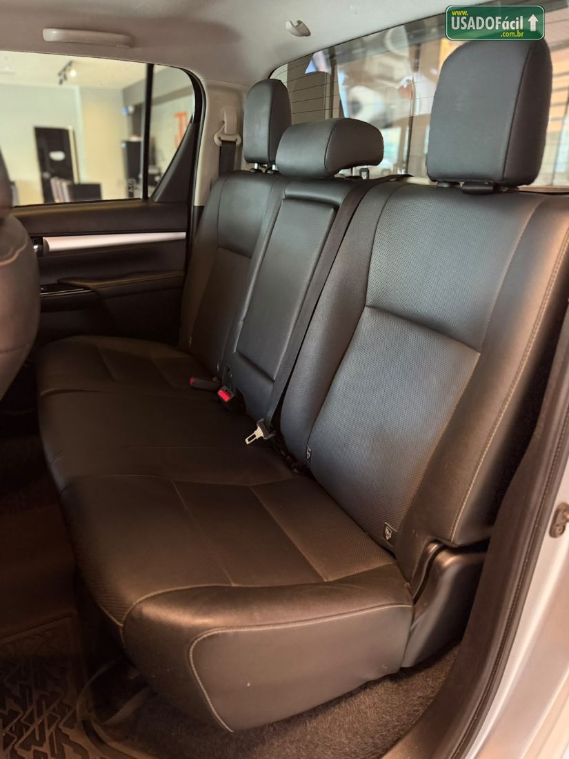 Toyota Hilux SRX CD 2.8 4x4 TDI Automático Diesel 2022/2022 — foto 14 de 14