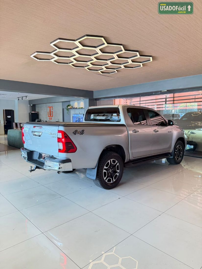 Toyota Hilux SRX CD 2.8 4x4 TDI Automático Diesel 2022/2022 — foto 6 de 14