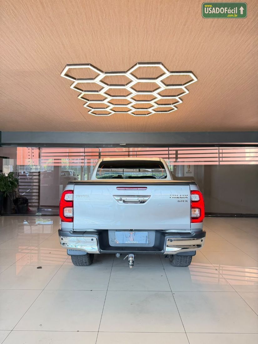 Toyota Hilux SRX CD 2.8 4x4 TDI Automático Diesel 2022/2022 — foto 7 de 14