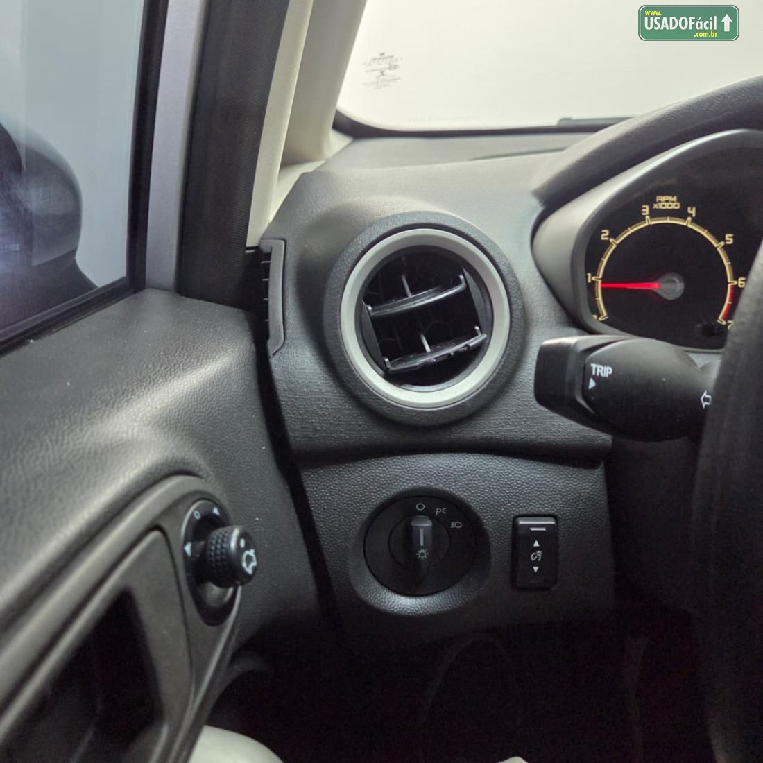 Ford Fiesta Sedan SE 1.6 16V Flex 4P 2012/2012 — foto 17 de 17