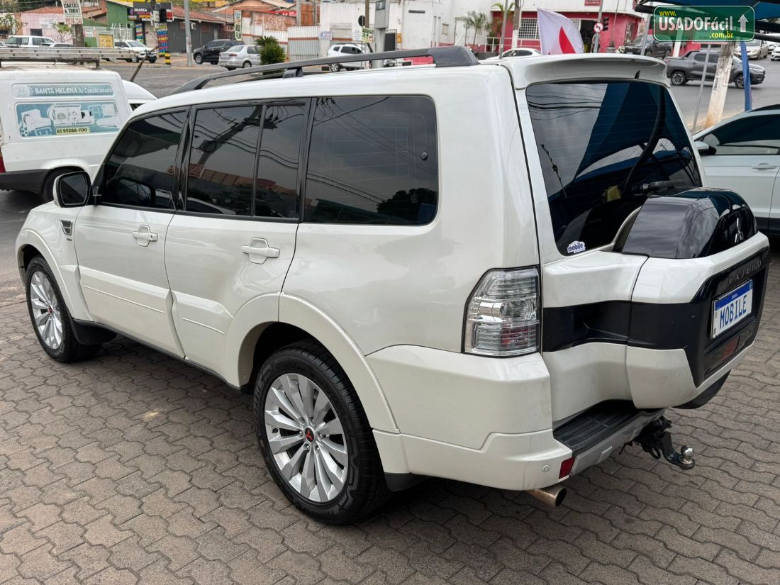 Mitsubishi Pajero HPE Full 3.2 4x4 Turbo Intercooler Automático Diesel 2015/2016 — foto 6 de 18