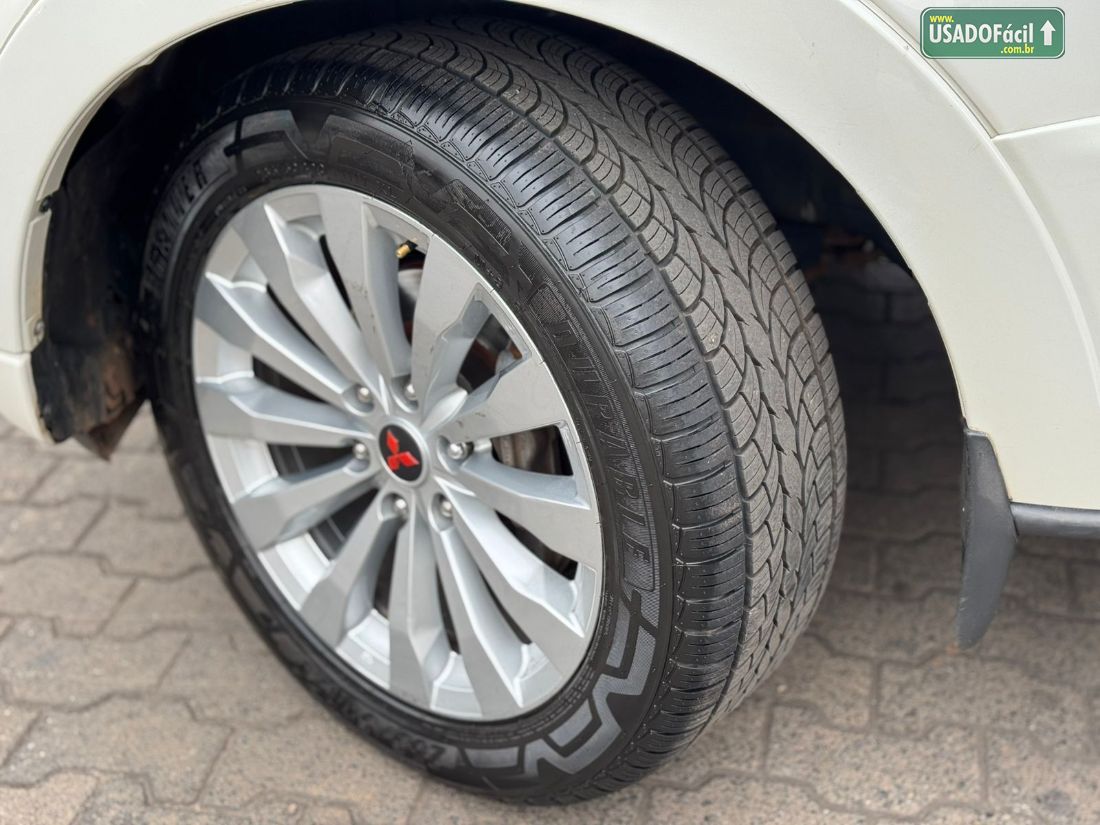 Mitsubishi Pajero HPE Full 3.2 4x4 Turbo Intercooler Automático Diesel 2015/2016 — foto 7 de 18