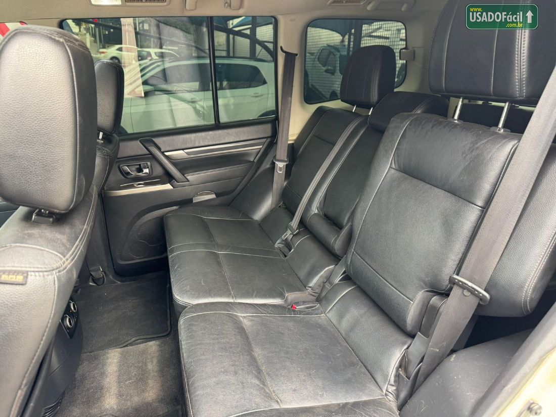 Mitsubishi Pajero HPE Full 3.2 4x4 Turbo Intercooler Automático Diesel 2015/2016 — foto 9 de 18