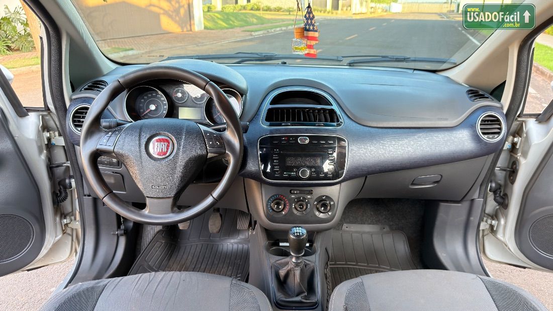 Fiat Punto Attractive 1.4 Fire Flex 5P 2012/2013 — foto 16 de 17