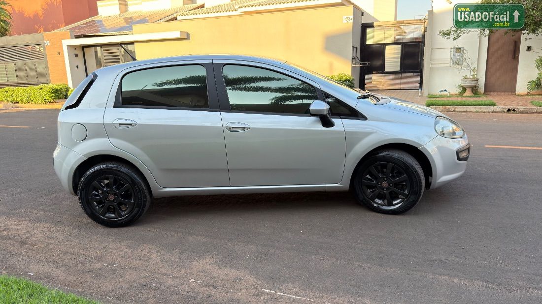 Fiat Punto Attractive 1.4 Fire Flex 5P 2012/2013 — foto 6 de 17