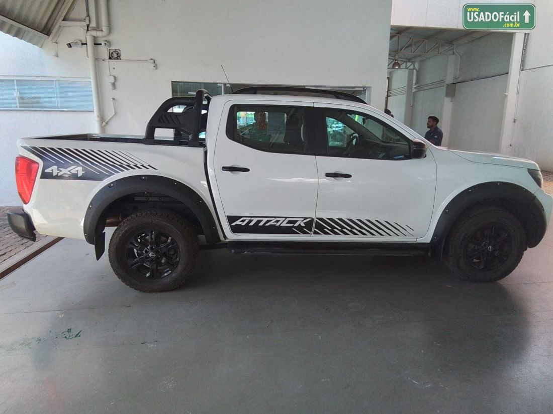 Nissan Frontier Attack CD 2.3 4x4 Bi-Turbo Automático Diesel 2024/2025 — foto 6 de 11