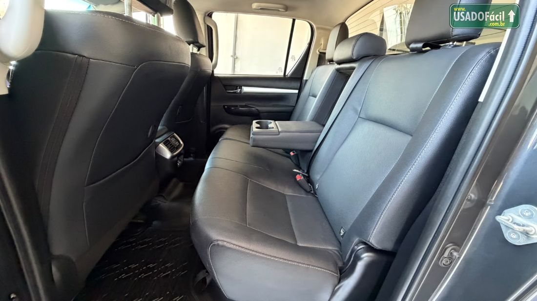 Toyota Hilux SRX CD 2.8 4x4 TDI Automático Diesel 2025/2025 — foto 12 de 13