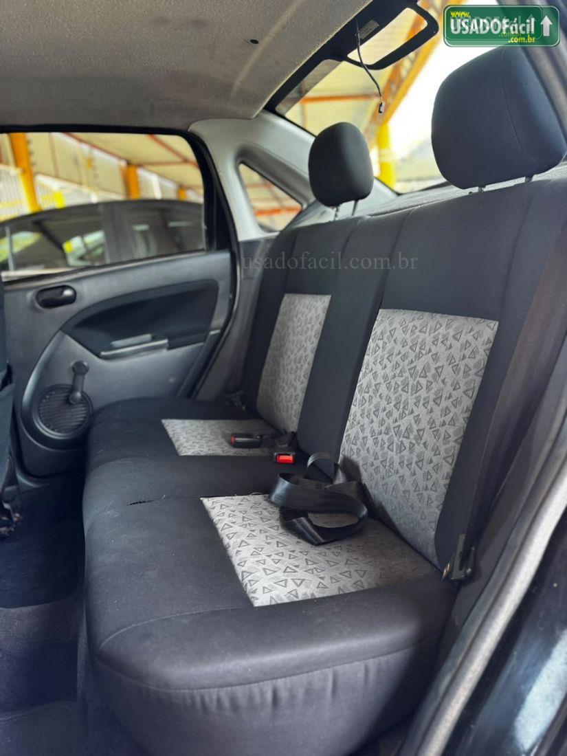 FORD Fiesta Sedan 1.0 8V Flex 4P 2011/2012 — foto 10 de 16