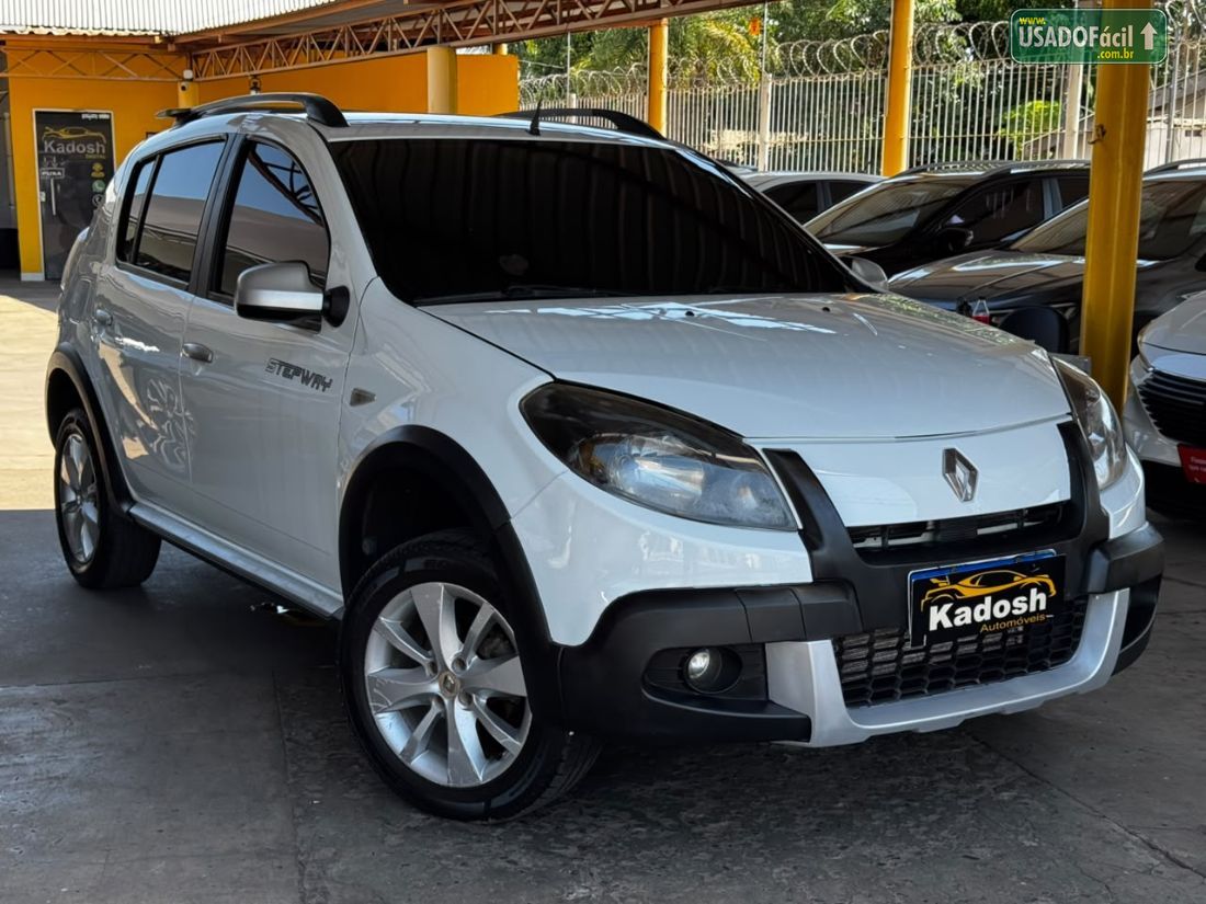 Renault Sandero Stepway 1.6 5P Hi-Power 2013/2013 — foto 2 de 13
